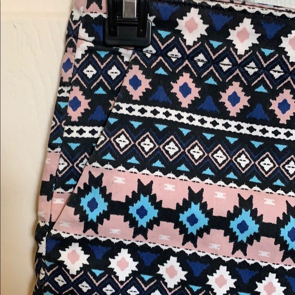 Tribal high waisted shorts - Picture 3 of 4